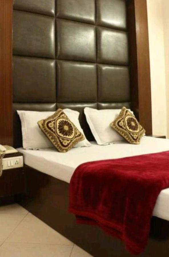 Hotel Maharaja Continental - ניו דלהי מראה חיצוני תמונה