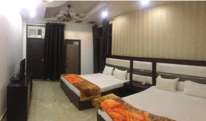Hotel Maharaja Continental - ניו דלהי מראה חיצוני תמונה